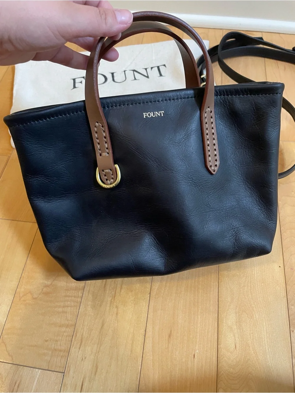 FOUNT Bellfield Crossbody